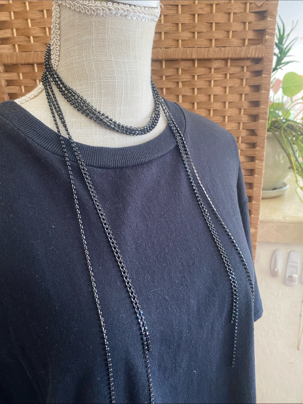 Rockin Roll  black long necklace!
